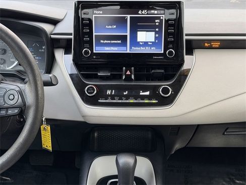 Used 2021 Toyota Corolla LE image 21