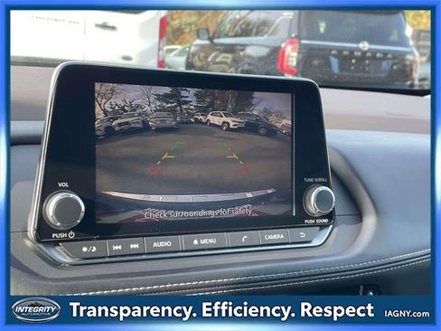 Certified 2022 Nissan Rogue SV w/ SV Premium Package image 29