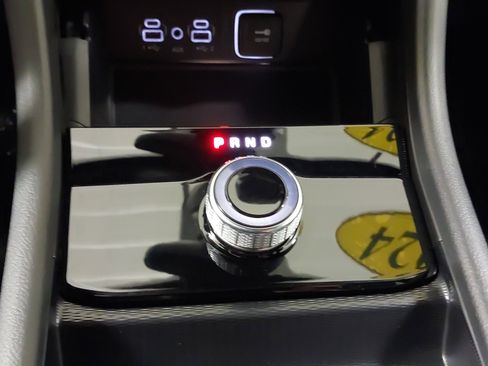 Used 2024 Jeep Grand Cherokee L Laredo image 21