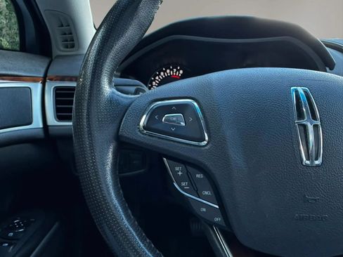 Used 2013 Lincoln MKZ FWD image 23