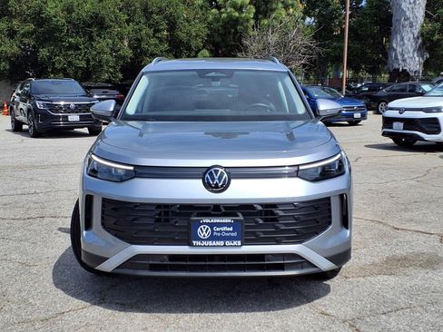 Used 2025 Volkswagen Tiguan S FWD image 2