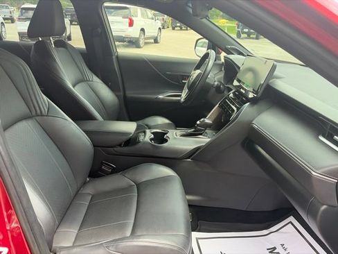 Used 2022 Toyota Venza Limited w/ Advanced Technology Package AWD/4WD image 21