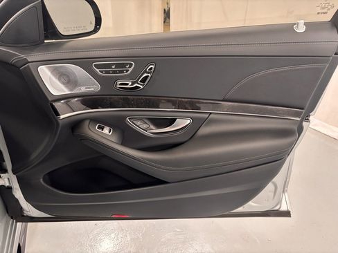 Used 2019 Mercedes-Benz S 63 AMG S 4MATIC Sedan image 19