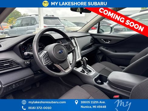 Used 2025 Subaru Outback Premium AWD/4WD image 8