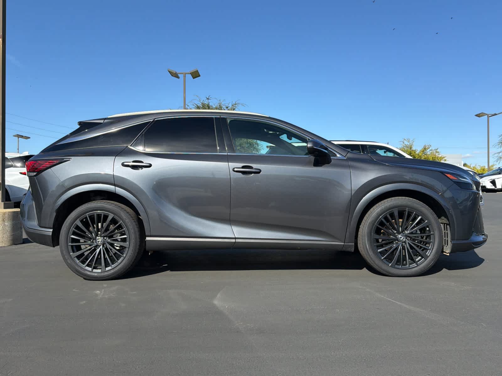 Used 2025 Lexus RX 350h w/ Convenience Package AWD/4WD image 6