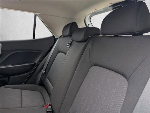 New 2026 Hyundai Venue SE image 18