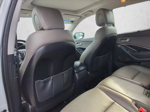 Used 2017 Hyundai Santa Fe Sport w/ 2.4L Tech Package 04 FWD image 18