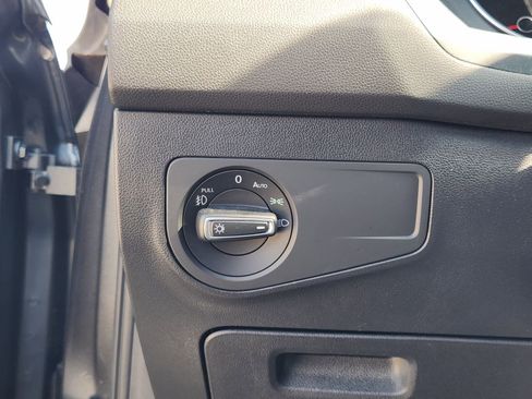 Used 2020 Volkswagen Tiguan SE R-Line image 15