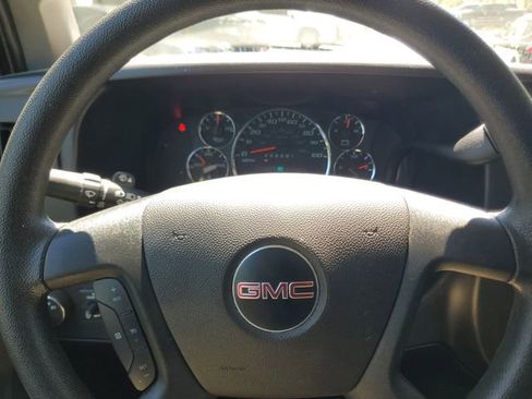 Certified 2025 GMC Savana 2500 w/ Driver Convenience Package RWD image 18