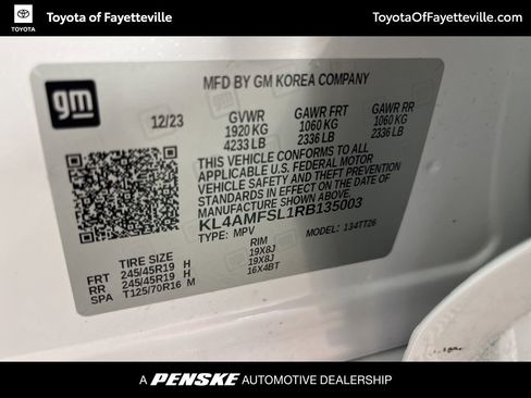 Used 2024 Buick Encore GX Avenir w/ Avenir Technology Package image 24