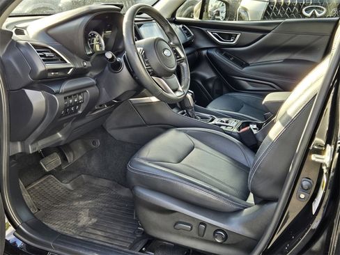 Used 2021 Subaru Forester Touring image 13