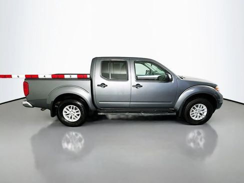 Used 2021 Nissan Frontier SV w/ SV Utility Package AWD/4WD image 8