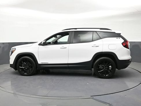 Used 2023 GMC Terrain SLE w/ Elevation Edition AWD/4WD image 2