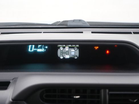 Used 2014 Toyota Prius C Two image 14