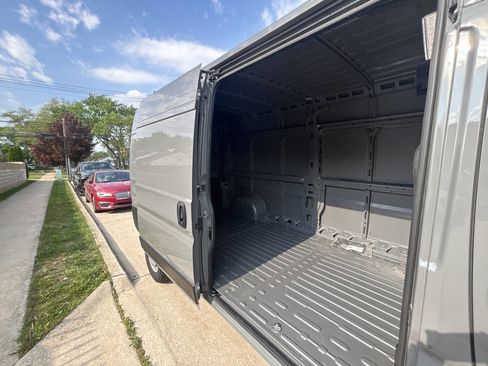 Used 2023 RAM ProMaster 2500 w/ Premium Appearance Group image 53