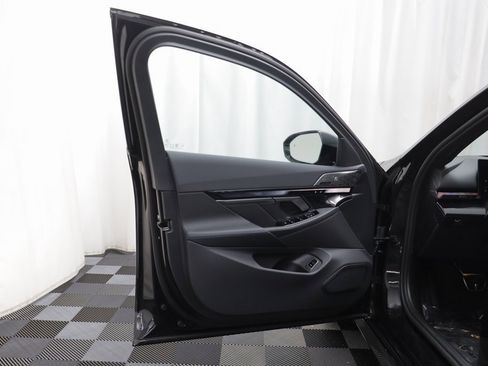 New 2026 BMW 530i xDrive w/ M Sport Package image 4