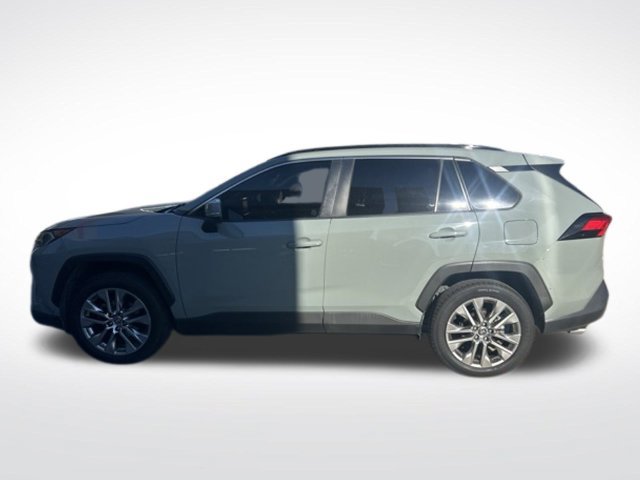 Used 2021 Toyota RAV4 XLE Premium AWD/4WD image 36