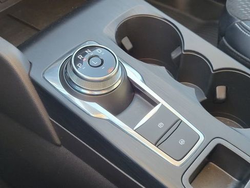 Used 2025 Ford Escape Base image 24