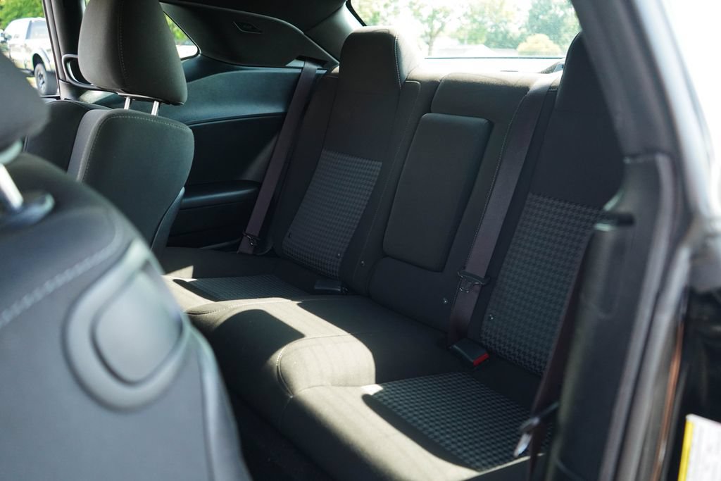 Used 2022 Dodge Challenger GT RWD image 8