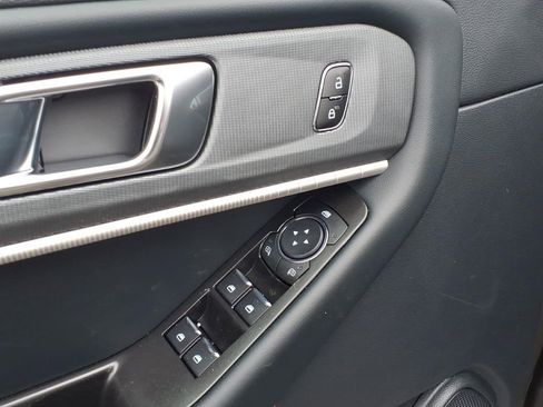 New 2026 Ford Explorer ST-Line image 16