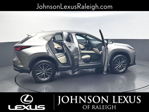 Used 2024 Lexus NX 250 FWD image 31