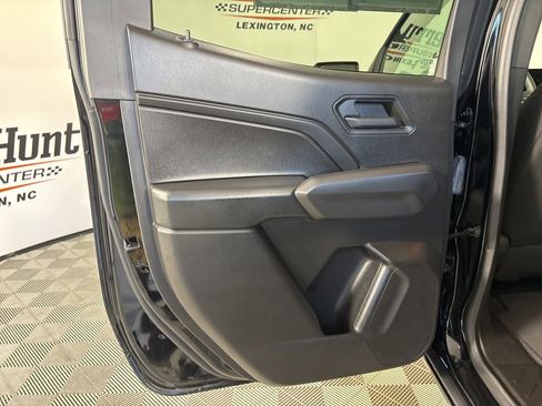 Used 2024 Chevrolet Colorado Trail Boss w/ Technology Package image 16