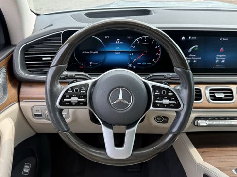 Used 2020 Mercedes-Benz GLS 450 4MATIC image 17