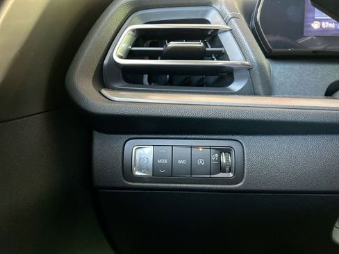 New 2026 Chevrolet Traverse LT w/ Driver Confidence Package AWD/4WD image 18