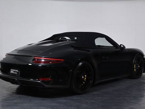 Certified 2019 Porsche 911 Speedster RWD image 7