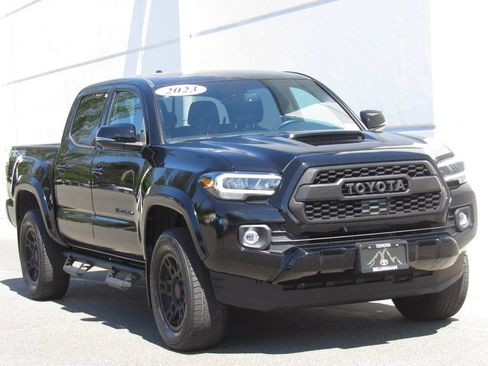 Certified 2023 Toyota Tacoma TRD Sport AWD/4WD image 2