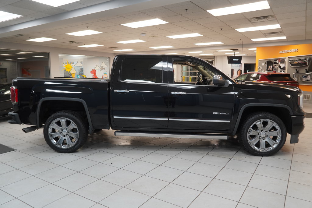 Used 2016 GMC Sierra 1500 Denali w/ Denali Ultimate Package AWD/4WD image 13