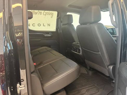Used 2025 GMC Sierra 1500 SLT w/ SLT Premium Plus Package AWD/4WD image 7