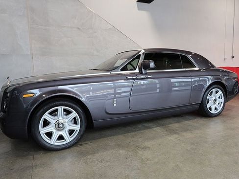 Used 2010 Rolls-Royce Phantom Coupe RWD image 4