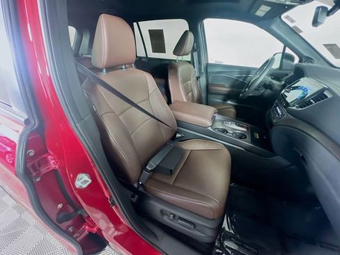 Certified 2024 Honda Passport EX-L image 29