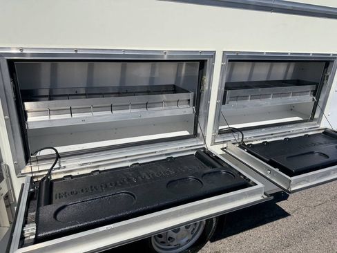 Used 2024 Ford Transit 350 RWD image 39