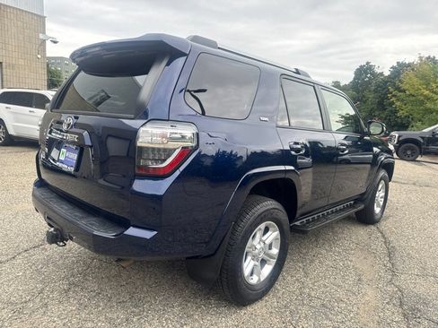 Used 2021 Toyota 4Runner SR5 Premium w/ Moonroof Package AWD/4WD image 7