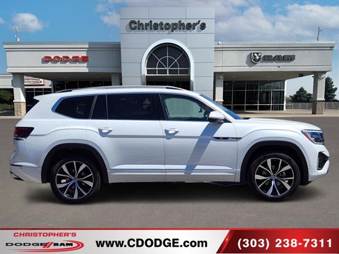Used 2025 Volkswagen Atlas SEL Premium R-Line AWD/4WD image 2