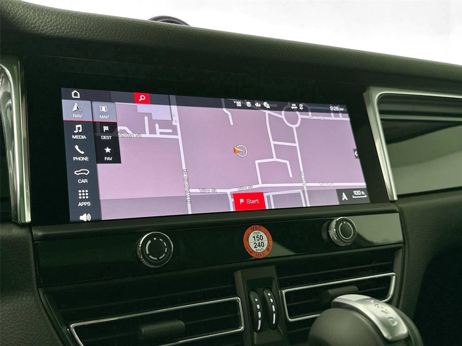Certified 2026 Porsche Macan AWD/4WD image 22