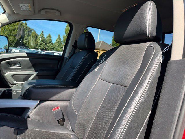 Used 2018 Nissan Titan PRO-4X w/ Pro-4x Convenience Package AWD/4WD image 13