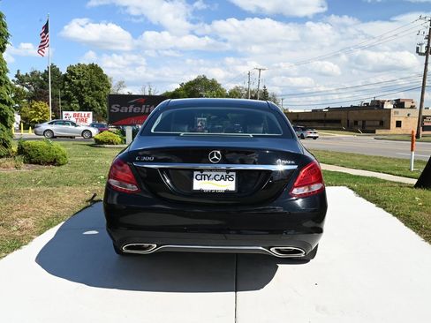 Used 2017 Mercedes-Benz C 300 4MATIC Sedan image 6