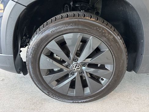 Used 2024 Volkswagen Taos S FWD image 5