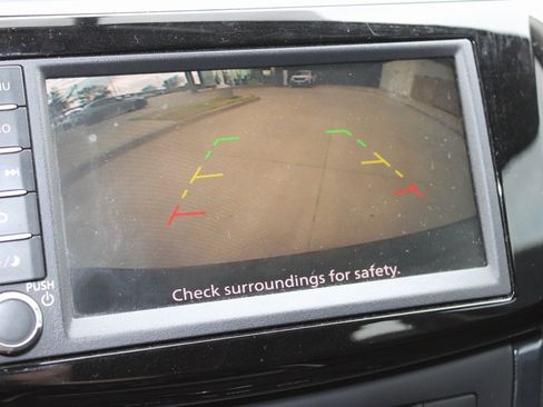 Used 2019 Nissan Sentra SR image 7