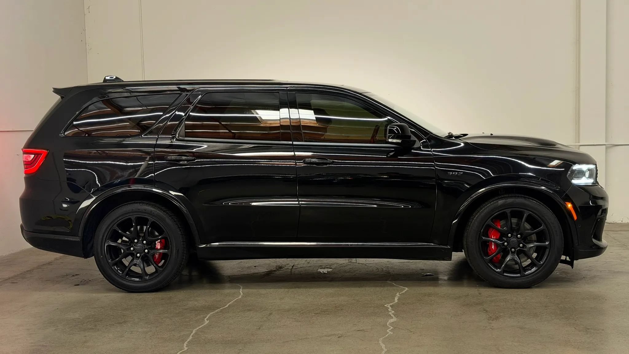 Used 2021 Dodge Durango SRT w/ Black Package AWD/4WD image 15