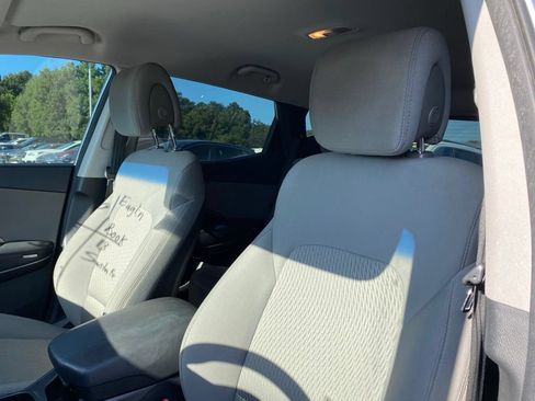Used 2018 Hyundai Santa Fe Sport FWD image 10