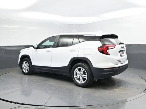 Used 2024 GMC Terrain SLE AWD/4WD image 5