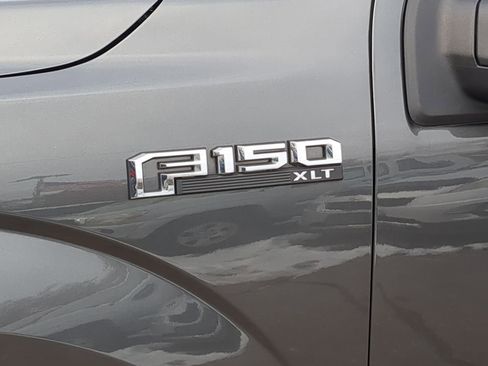 Used 2017 Ford F150 XLT w/ Equipment Group 302A Luxury image 18