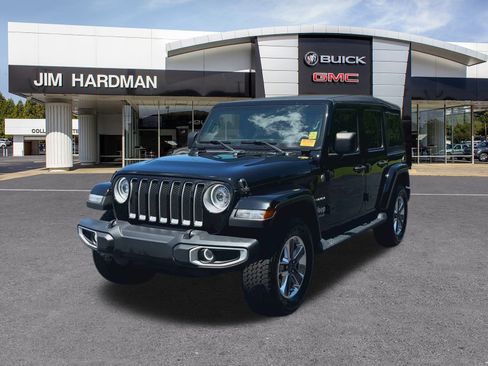 Used 2022 Jeep Wrangler Unlimited Sahara w/ Cold Weather Group image 5