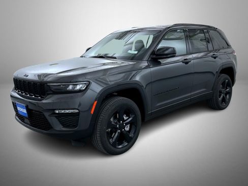 New 2025 Jeep Grand Cherokee Limited w/ Black Appearance Package AWD/4WD image 1