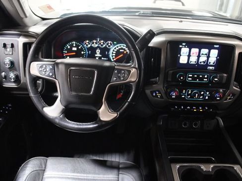 Used 2019 GMC Sierra 2500 Denali w/ LPO, Protection Package AWD/4WD image 30