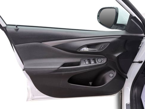 Used 2024 Buick Envista Avenir FWD image 9